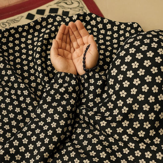 Namaz Chaddar - Floras Black